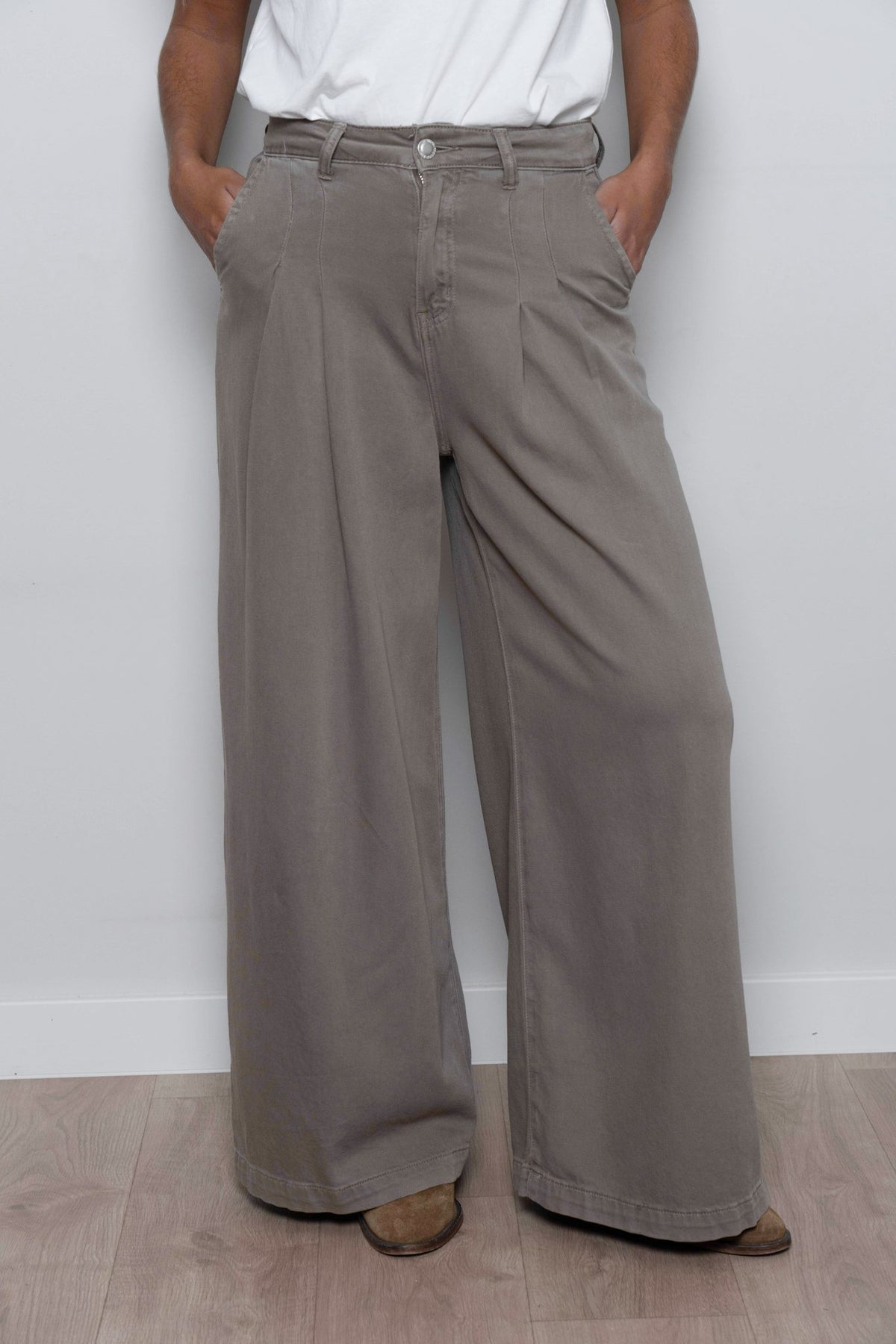 Pantalón Tejano Fluido Marrón