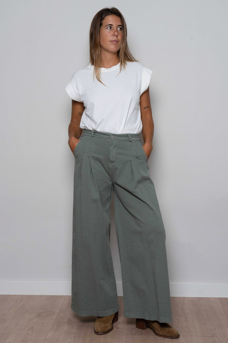 Pantalón Tejano Verde Pinzas